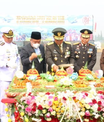 Parade HUT ke-81 TNI di Palembang, Kapolda Sumsel Tegaskan Komitmen TNI-Polri