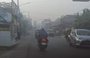 Asap Pekat Kepung PALI, Keluhan Sesak Disampaikan Warga