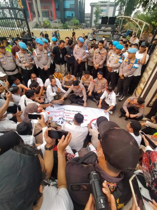 Kapolda Sumsel Janji Evaluasi Menyeluruh Usai Aksi Pers, Tuntutan Copot Dirintelkam Belum Berakhir