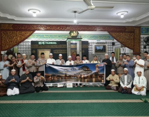 Perkuat Kehadiran Polri di Tengah Warga, Wakapolda Sumsel Gelar Safari Subuh Humanis