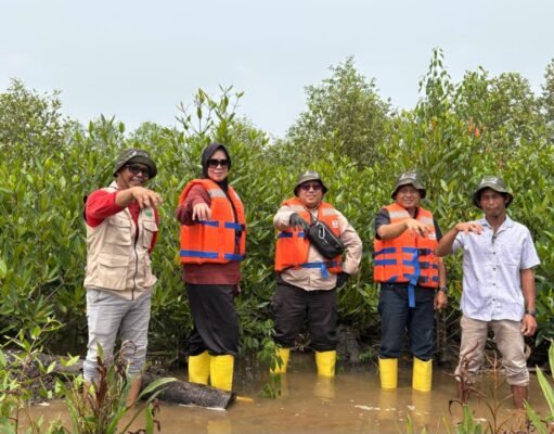 Kawal Pertumbuhan 22.000 Mangrove, Medco E&P Grissik Ltd. Lakukan Monev Bersama LDPHD Sungsang IV